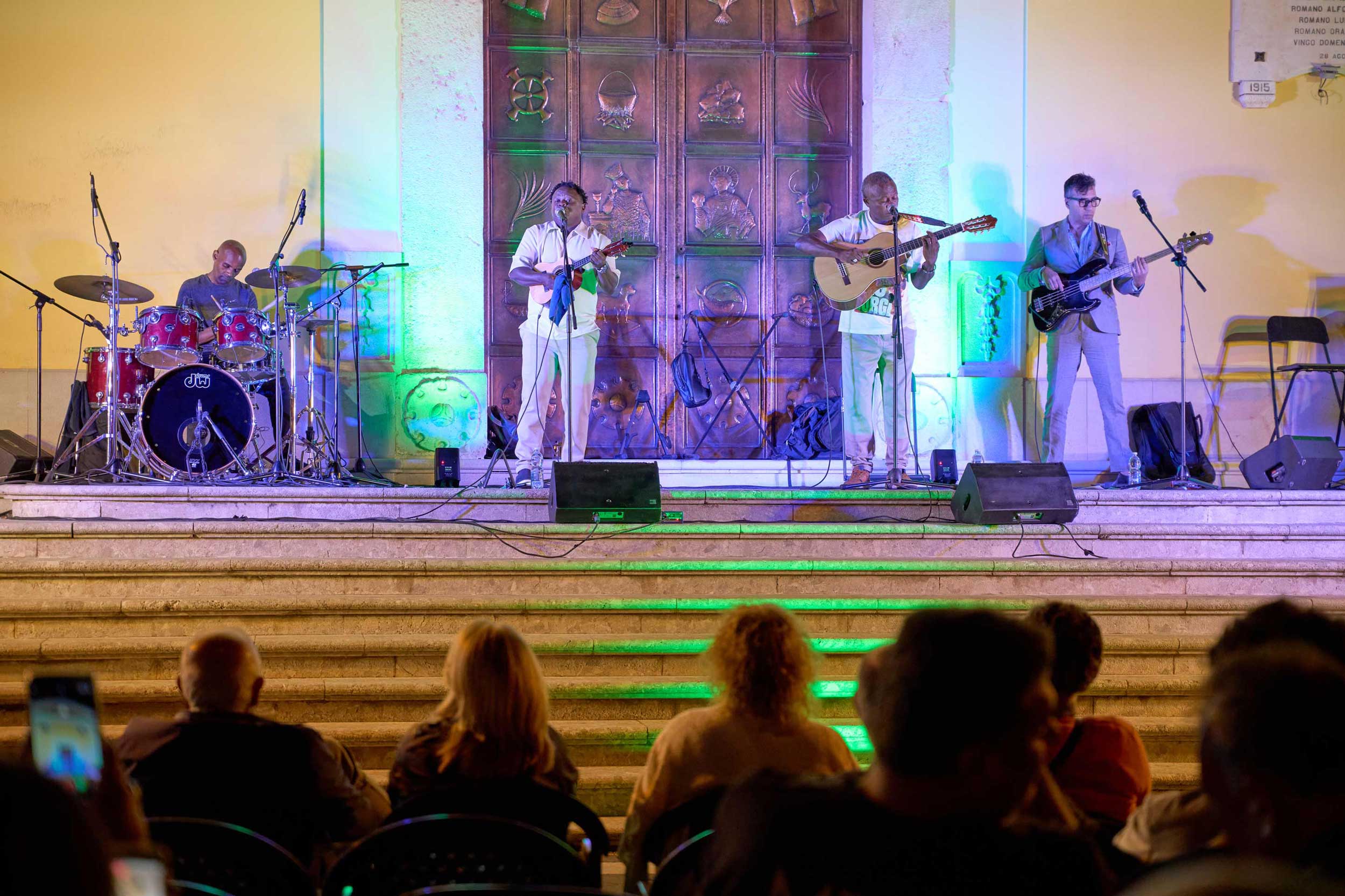 Tibau Tavares in concerto a Santo Stefano del Sole - Foto di Gaia Troisi